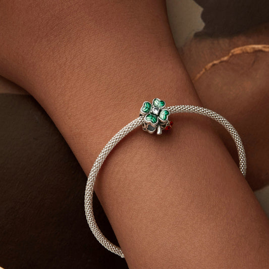 Şans Yoncası & Uğur Böceği Gümüş Charm