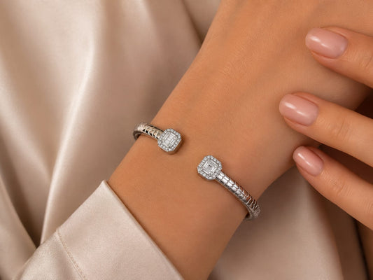 Charm Elise Işıltı Kelepçe Kadın Bileklik