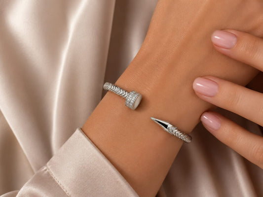 Charm Éclat Nail Bangle Kadın Bileklik