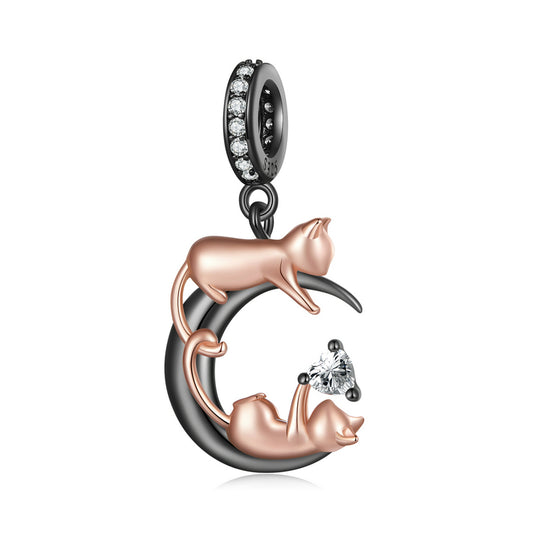 Hilal Kedi Sallantılı Charm